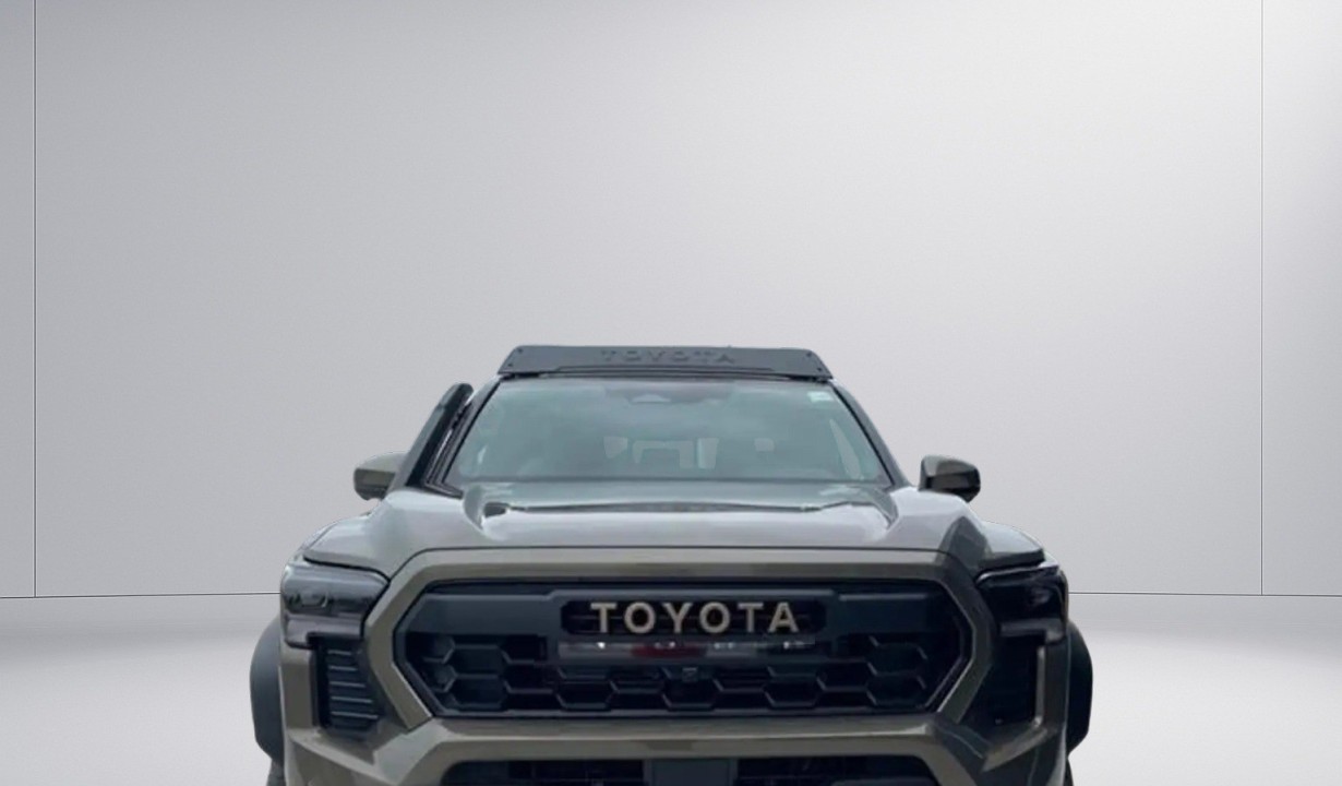 Toyota Tacoma (2)