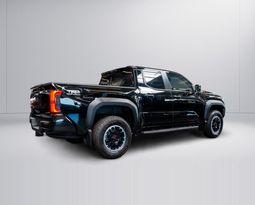 Toyota Tacoma TRD OFF-ROAD PREMIUM (2)