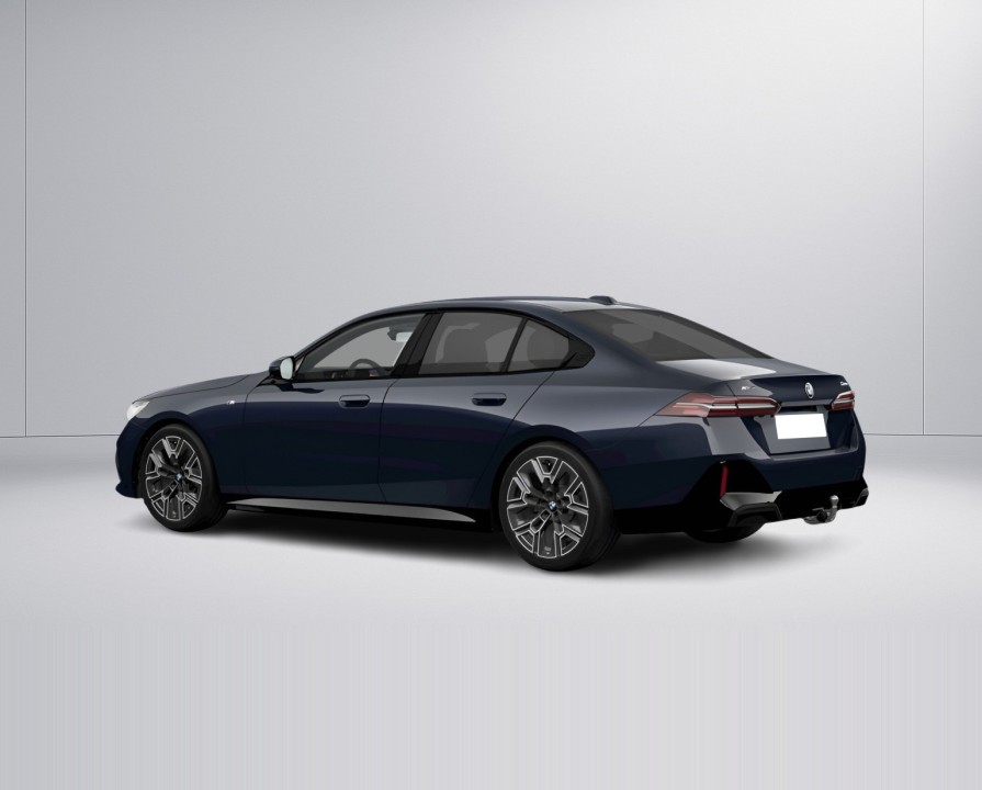 BMW 5 Series 2025 — imagine 16