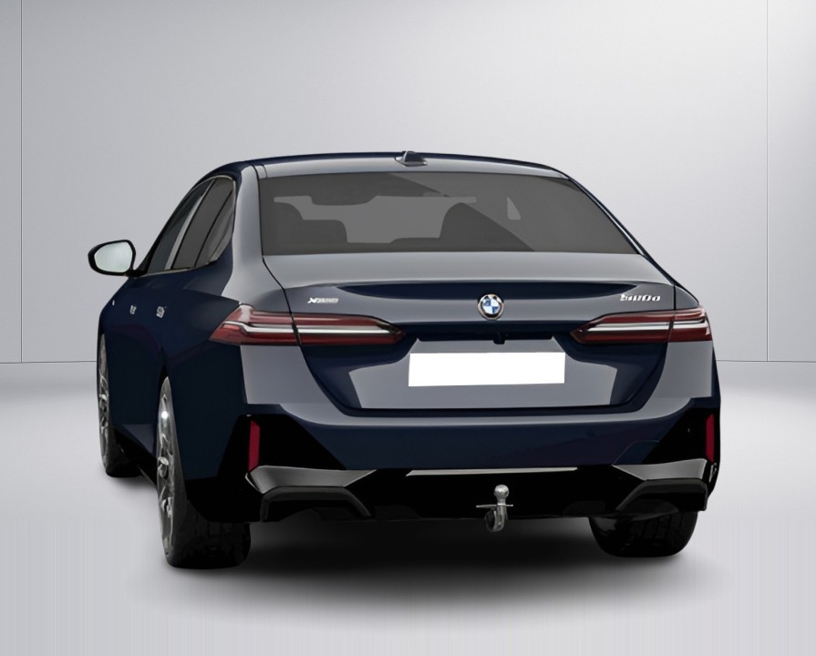 BMW 5 Series 2025 — imagine 5