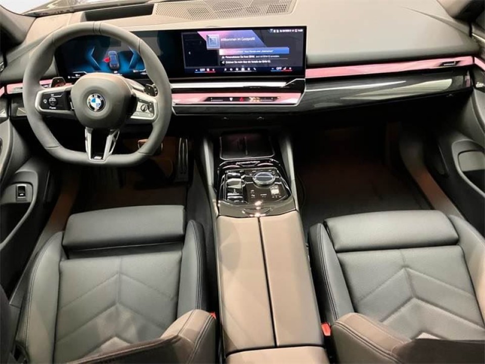BMW 5 Series 2025 — imagine 19