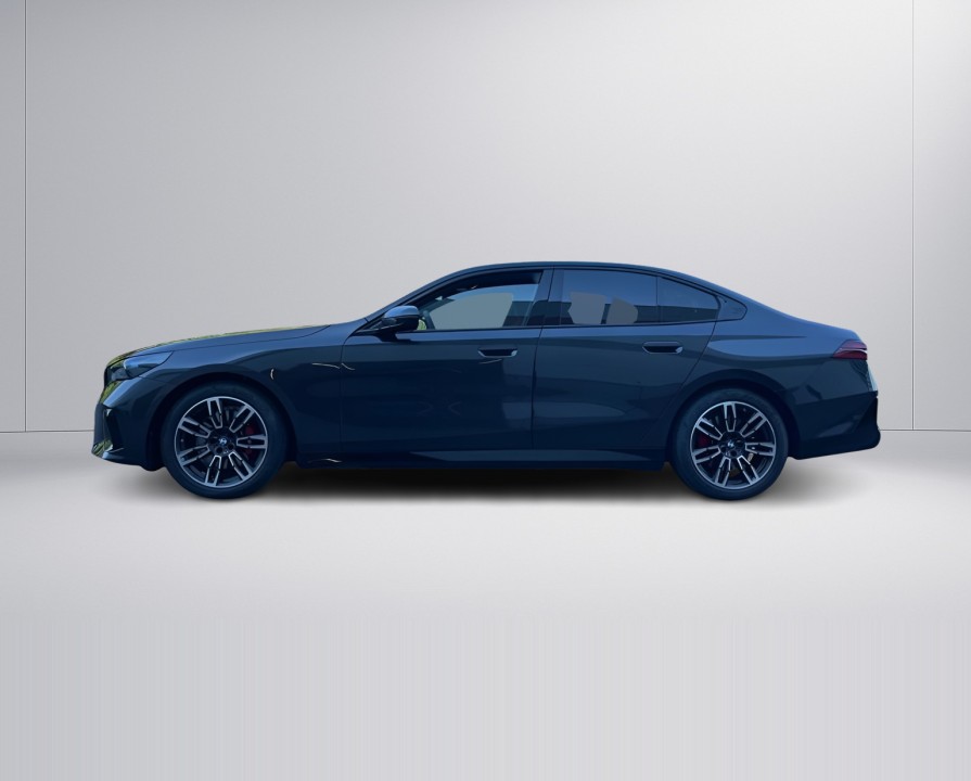 BMW 5 Series 2025 — imagine 3
