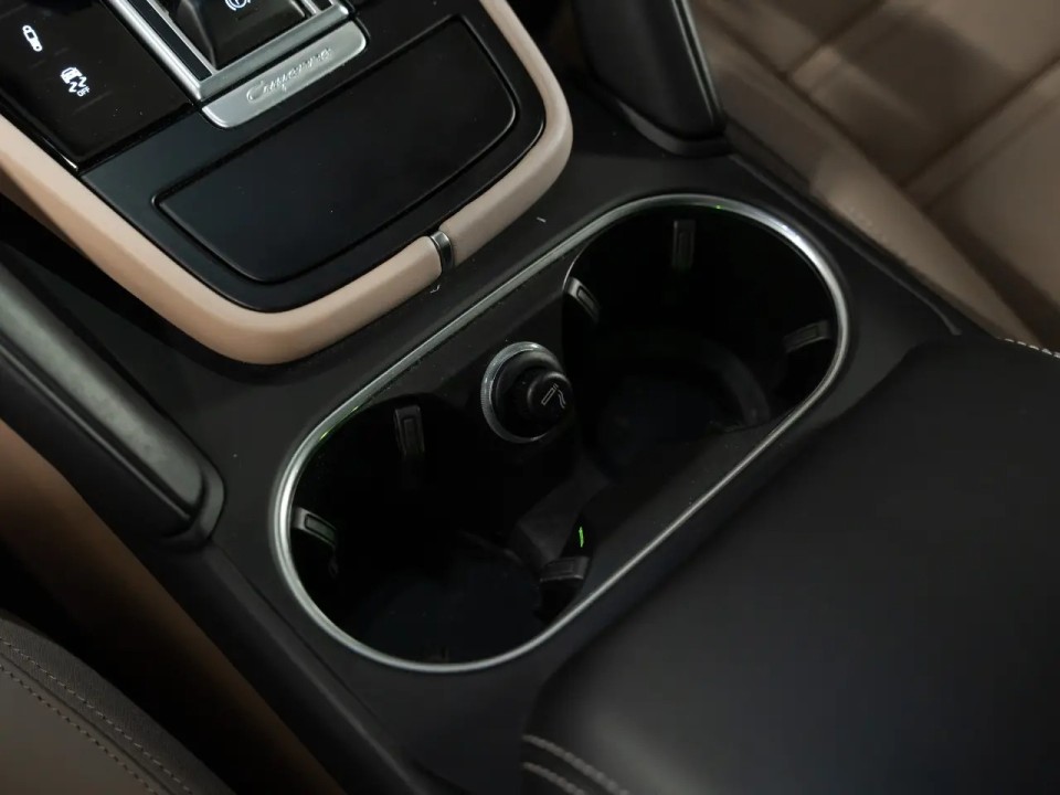 Porsche Cayenne Platinum Edition - foto 16