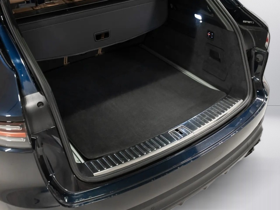 Porsche Cayenne Platinum Edition - foto 30