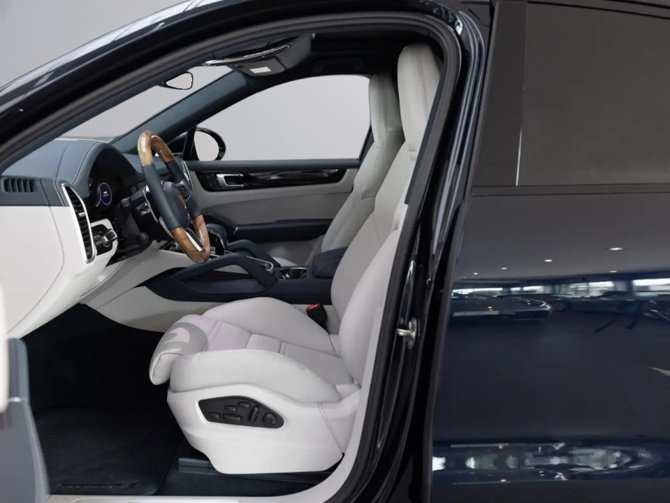 Porsche Cayenne Coupe - foto 8