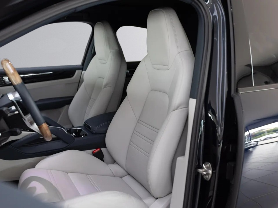 Porsche Cayenne Coupe - foto 9