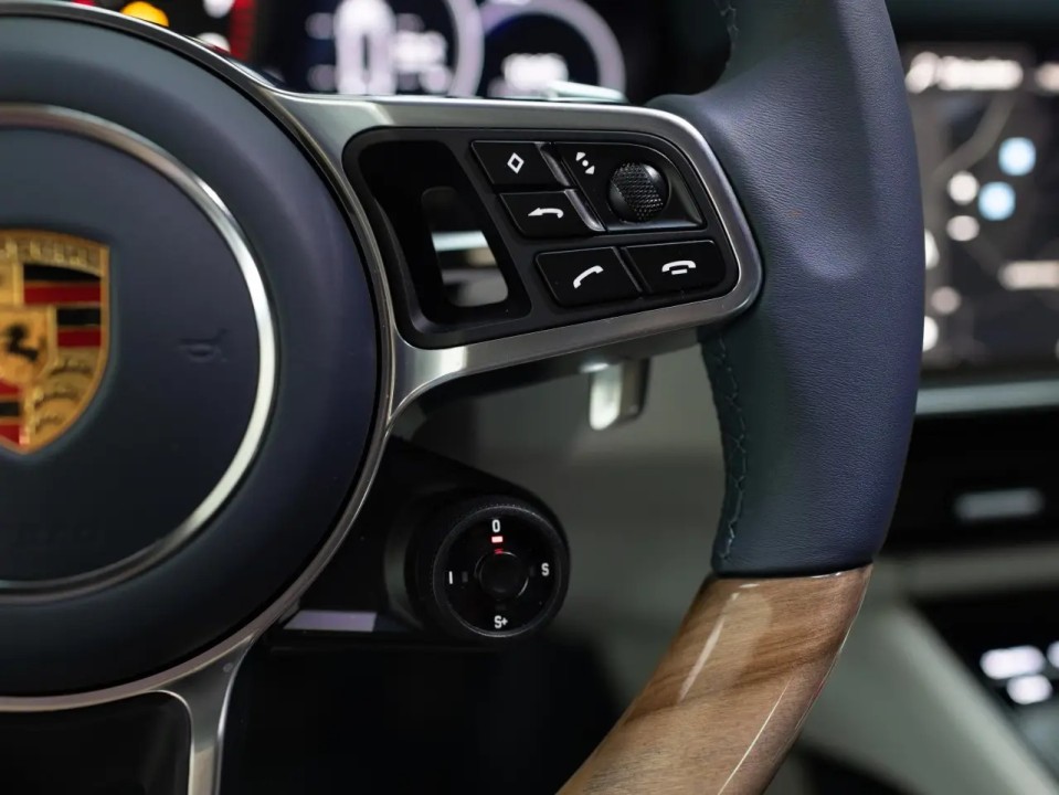 Porsche Cayenne Coupe - foto 11