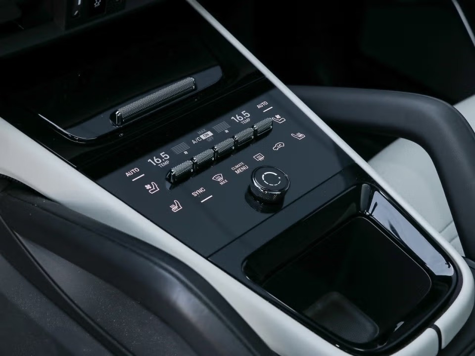 Porsche Cayenne Coupe Turbo E-Hybrid - foto 22
