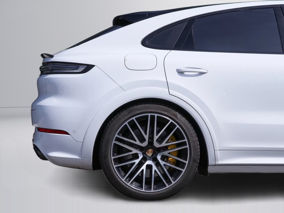 Porsche Cayenne Coupe Turbo E-Hybrid - foto 28