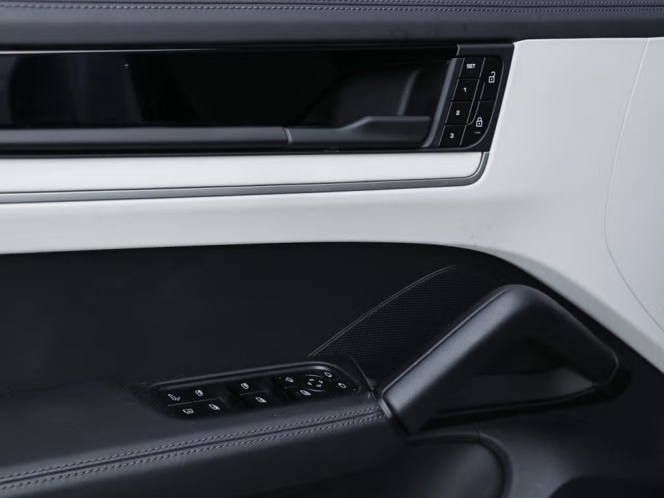 Porsche Cayenne Coupe Turbo E-Hybrid - foto 20