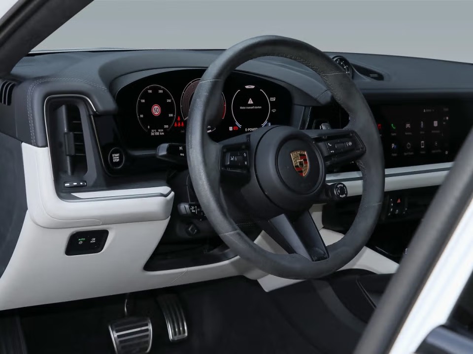 Porsche Cayenne Coupe Turbo E-Hybrid - foto 15