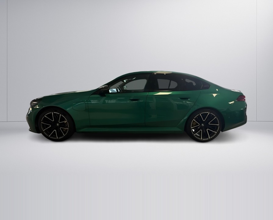BMW M5 Limousine (4)