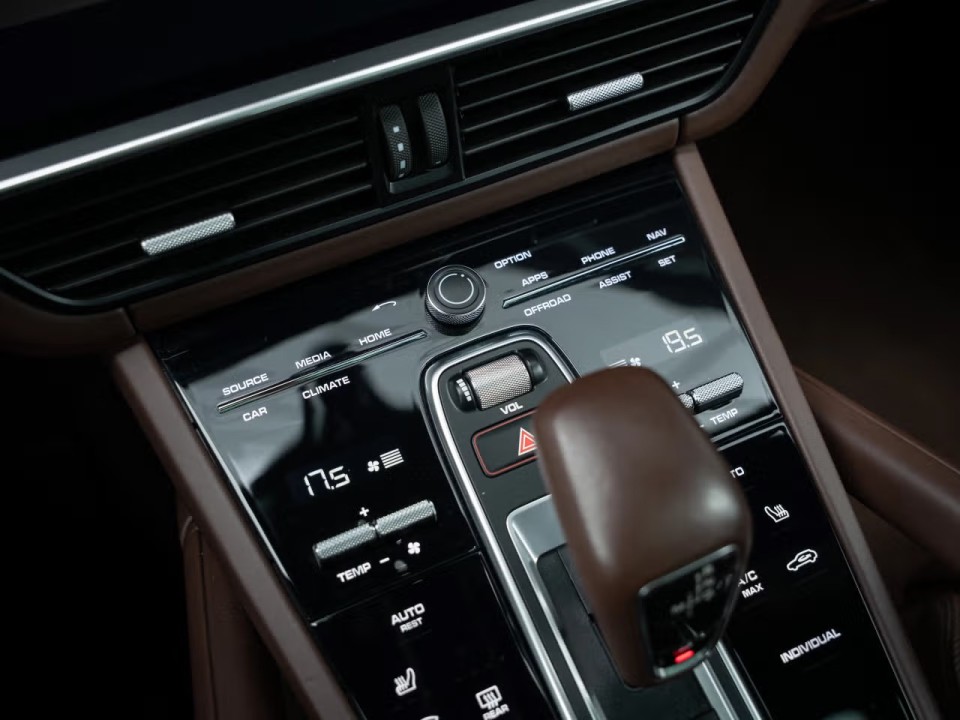 Porsche Cayenne Platinum Edition - foto 19