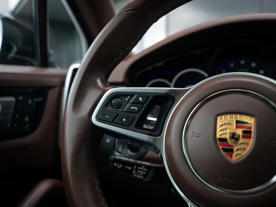Porsche Cayenne Platinum Edition - foto 29