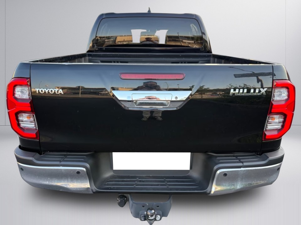 Toyota Hilux Double Cab Executive (3)