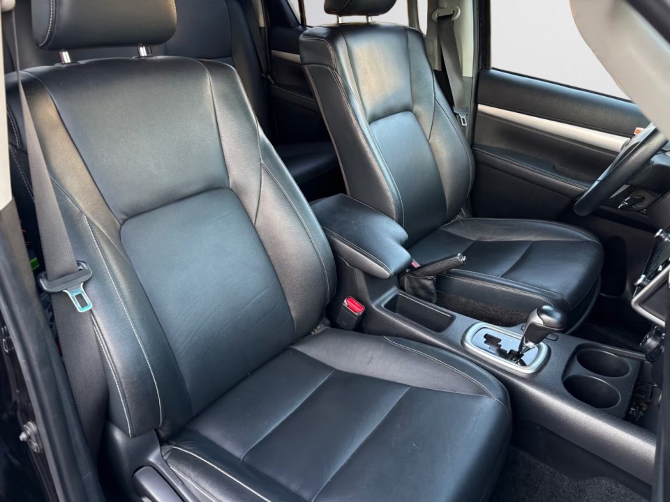 Toyota Hilux Double Cab Executive - foto 14