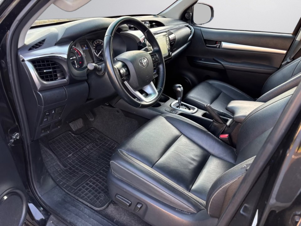 Toyota Hilux Double Cab Executive - foto 11