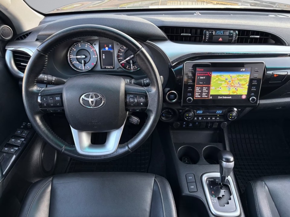 Toyota Hilux Double Cab Executive - foto 9