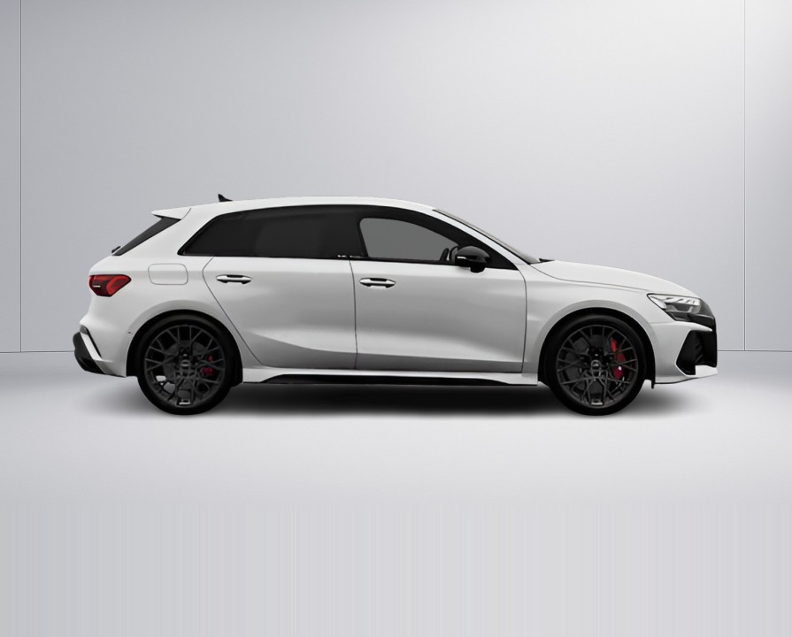 Audi RS3 Sportback TFSI Quattro S-tronic (2)