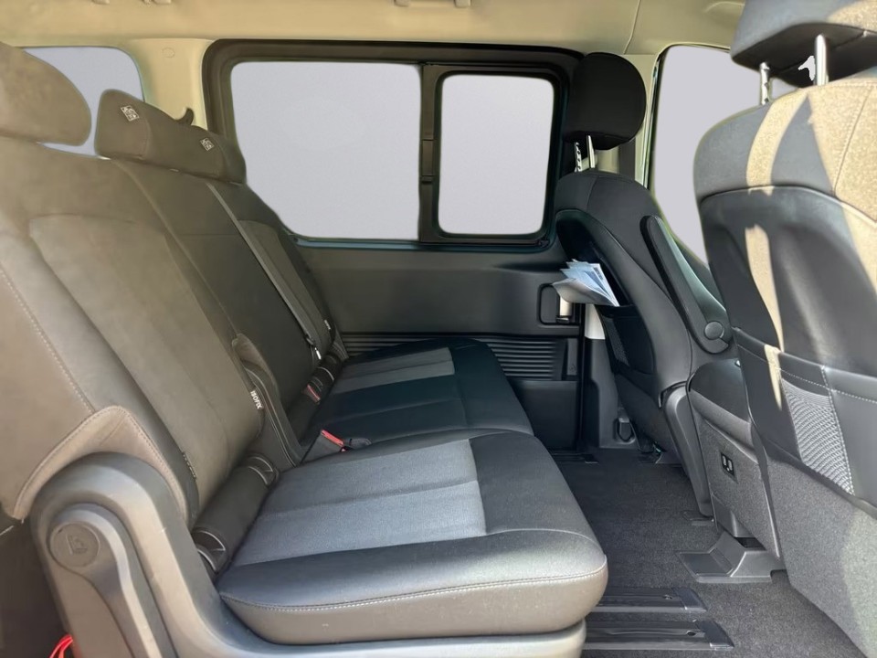 Hyundai STARIA 2.2 CRDi Trend - foto 11