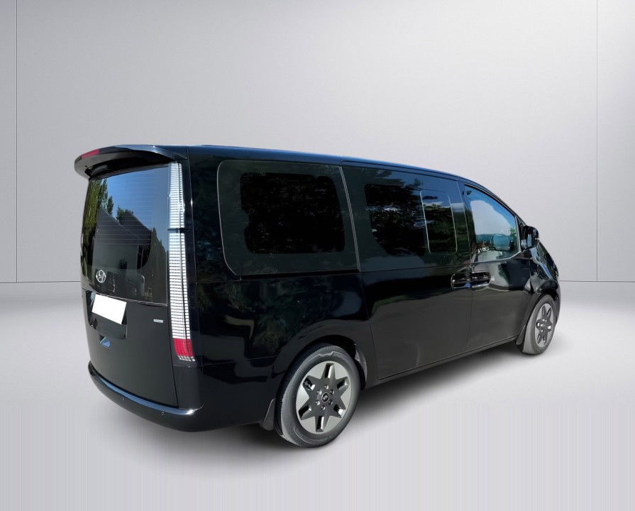 Hyundai STARIA 2.2 CRDi Trend (2)