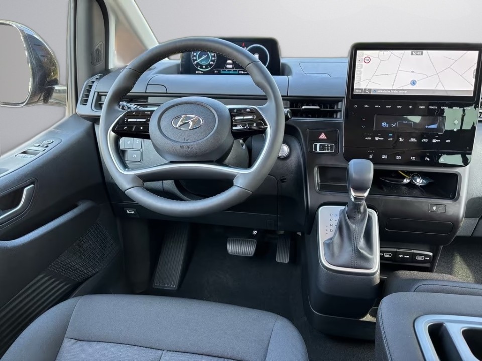 Hyundai STARIA 2.2 CRDi Trend (5)