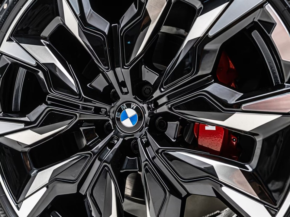 BMW Seria 5 520d xDrive M-Sport - foto 39