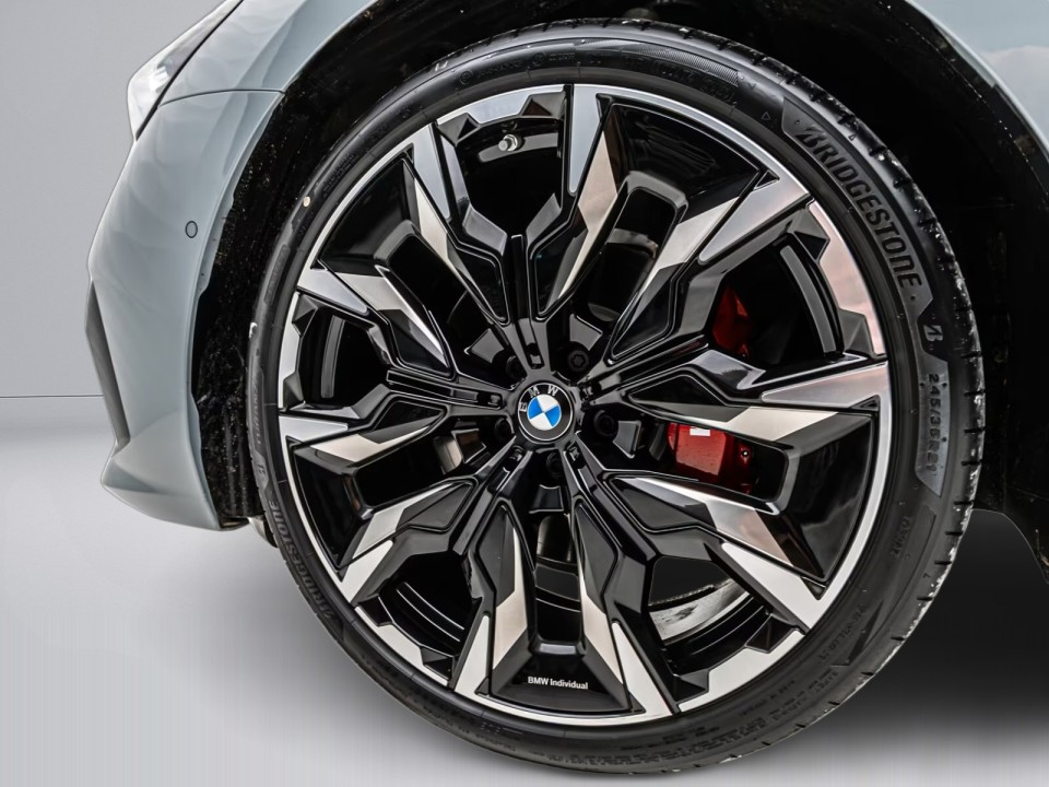 BMW Seria 5 520d xDrive M-Sport - foto 38