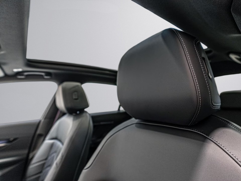 BMW Seria 5 520d xDrive M-Sport - foto 25