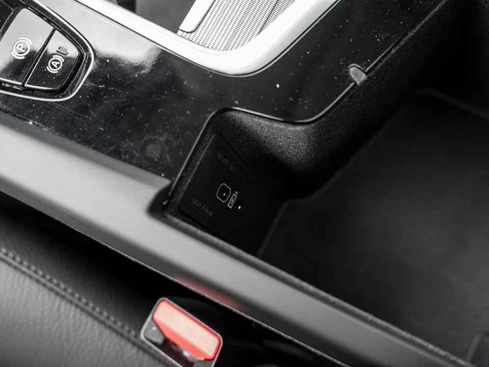 Volvo XC 60 B5 AWD Ultra Dark - foto 16