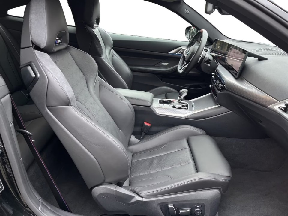 BMW M4 Competition - foto 11