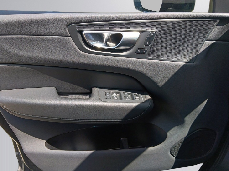 Volvo XC 60 T6 Twin Engine AWD R-Design - foto 15