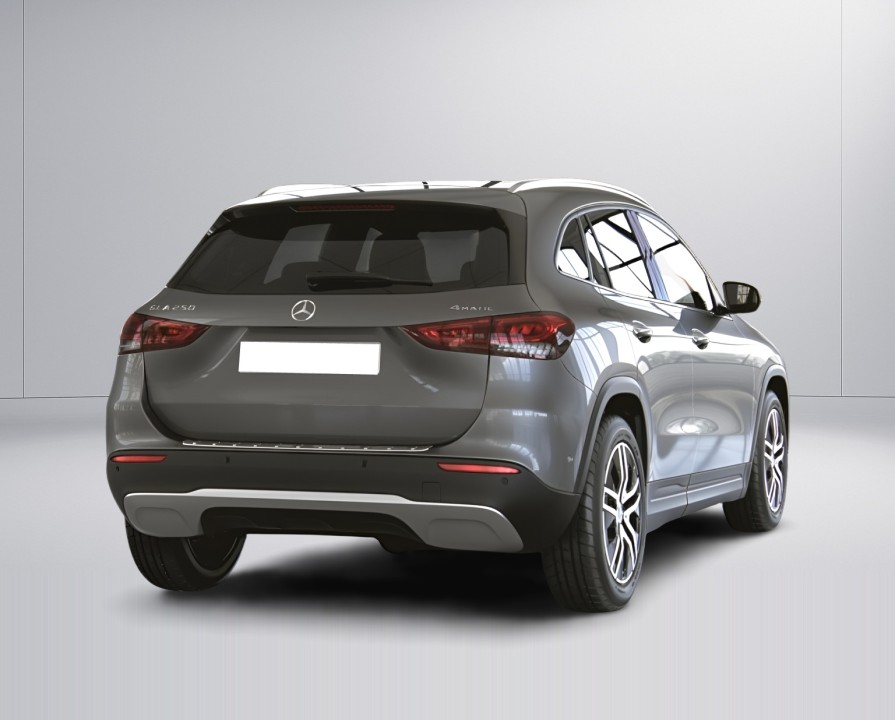 Mercedes-Benz GLA 250 4MATIC (5)