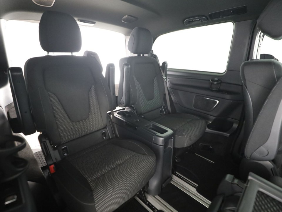 Mercedes-Benz V 300d 4MATIC AMG - foto 10