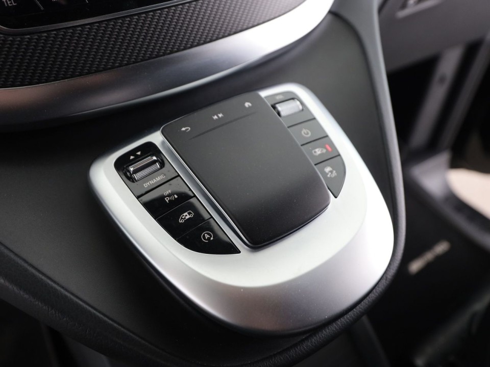 Mercedes-Benz V 300d 4MATIC AMG - foto 16