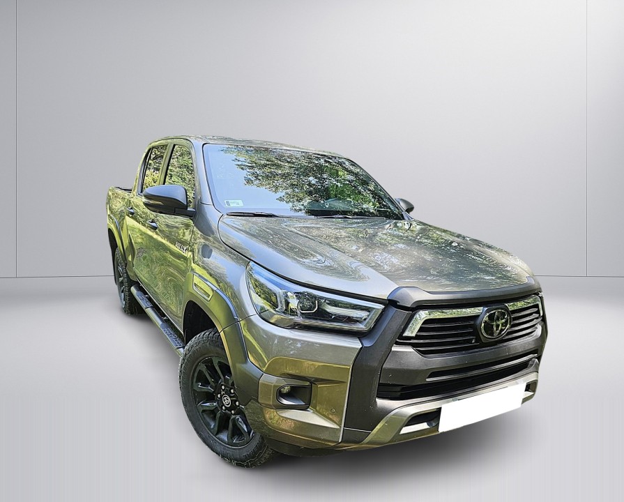 Toyota Hilux 2.8D Invincible