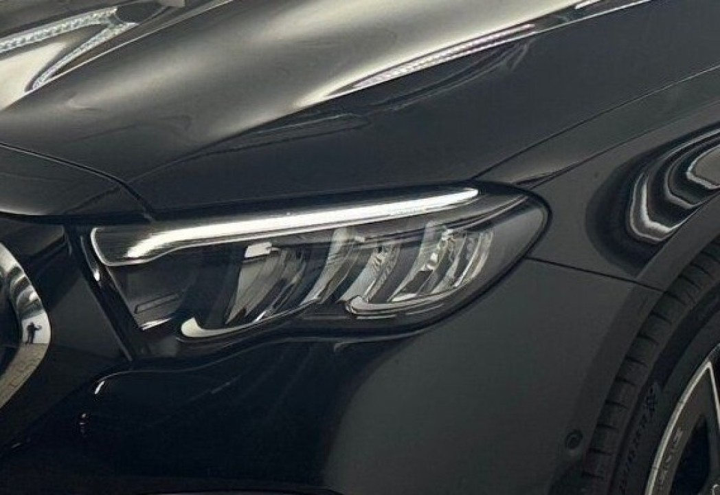 Mercedes-Benz E AMG 53 4MATIC+ - foto 16