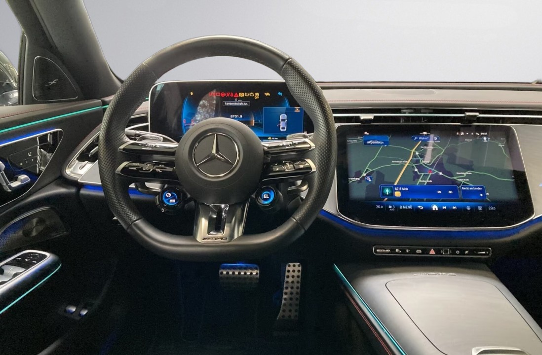 Mercedes-Benz E AMG 53 4MATIC+ - foto 7