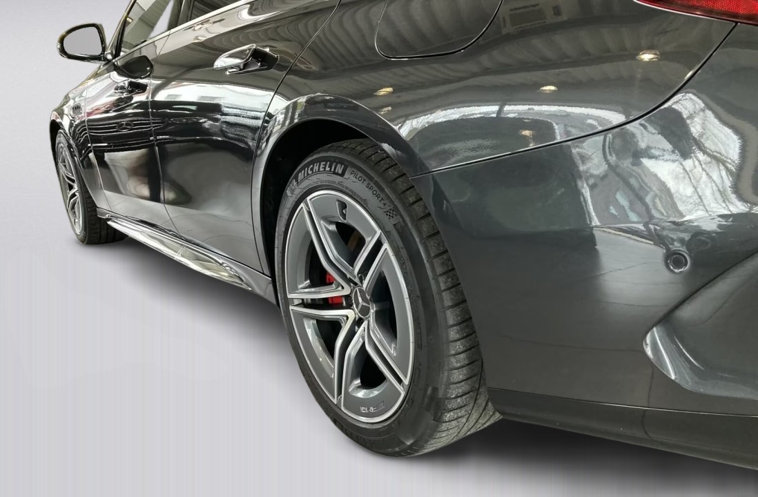 Mercedes-Benz E AMG 53 4MATIC+ - foto 23