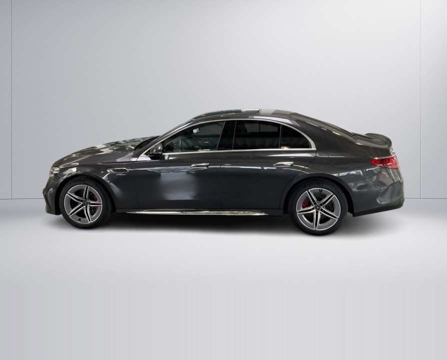 Mercedes-Benz E AMG 53 4MATIC+ (2)
