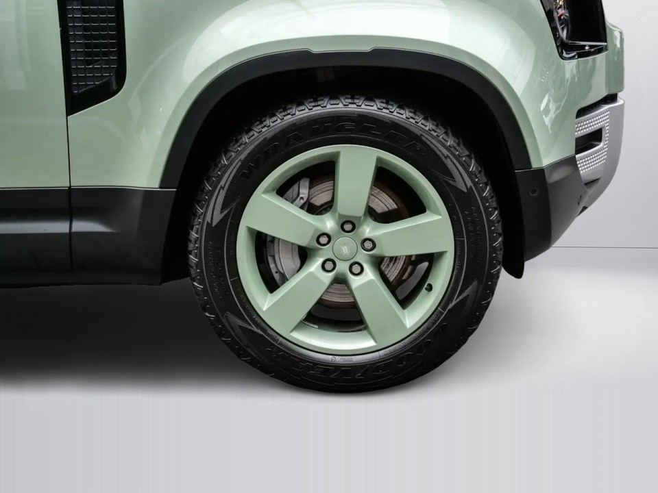 Land Rover Defender D300 75th Limited Edition - foto 17