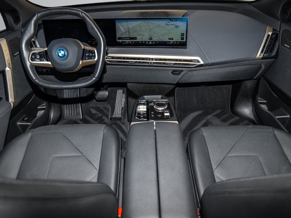 BMW iX 2024 — imagine 16