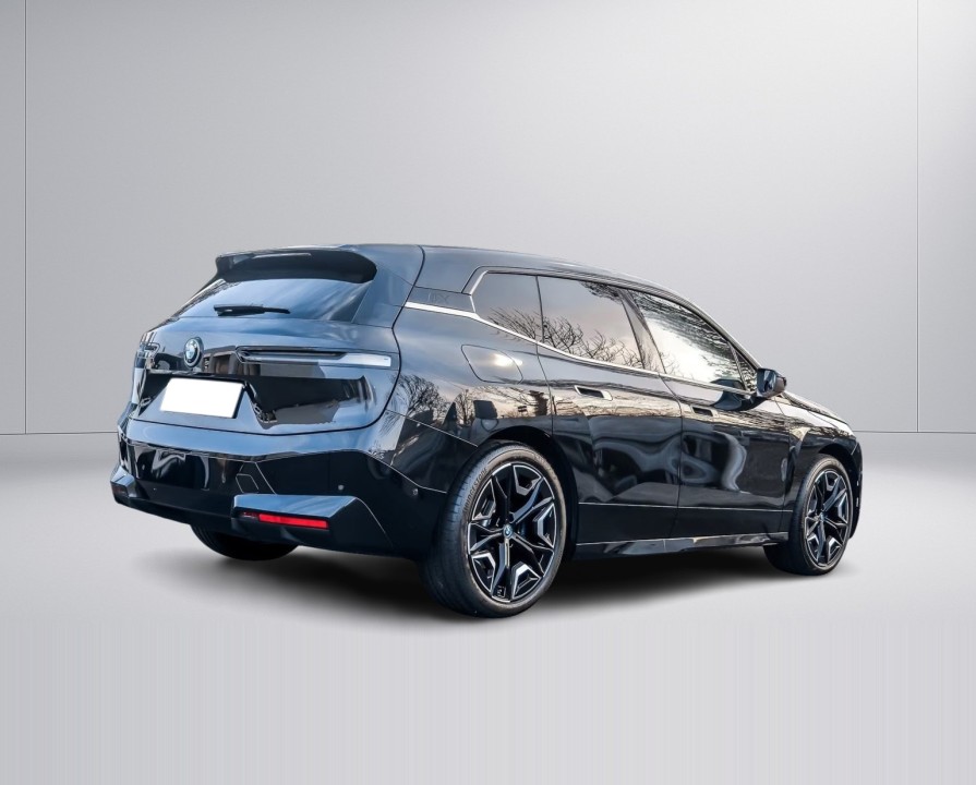 BMW iX 2024 — imagine 4