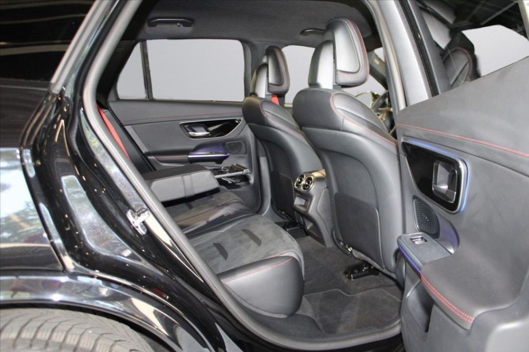 Mercedes-Benz GLC AMG 43 4MATIC - foto 32