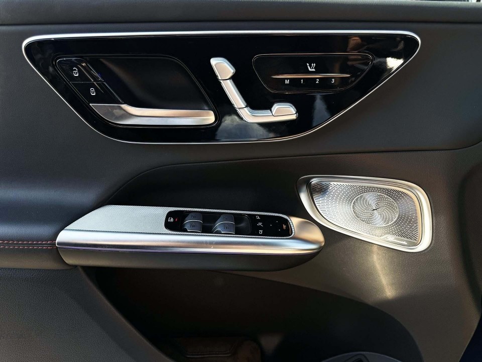 MERCEDES-BENZ GLC 2024 — imagine 19