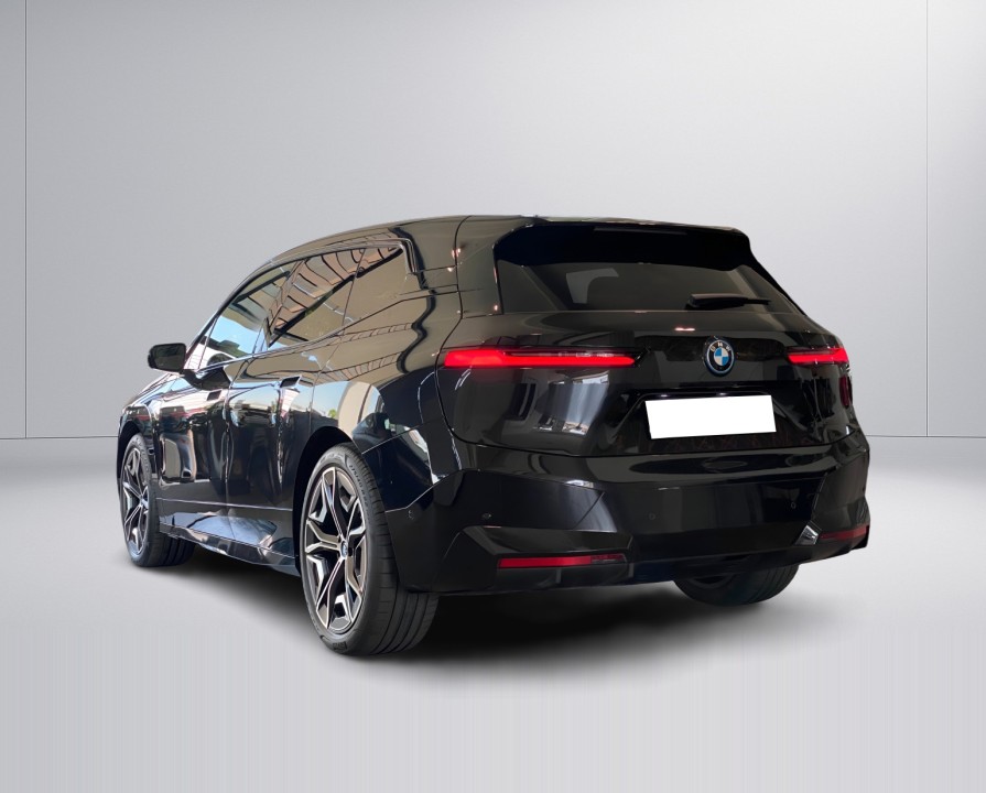 BMW iX 2022 — imagine 4