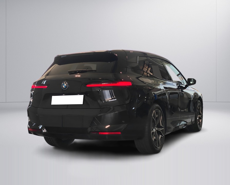 BMW iX 2022 — imagine 2