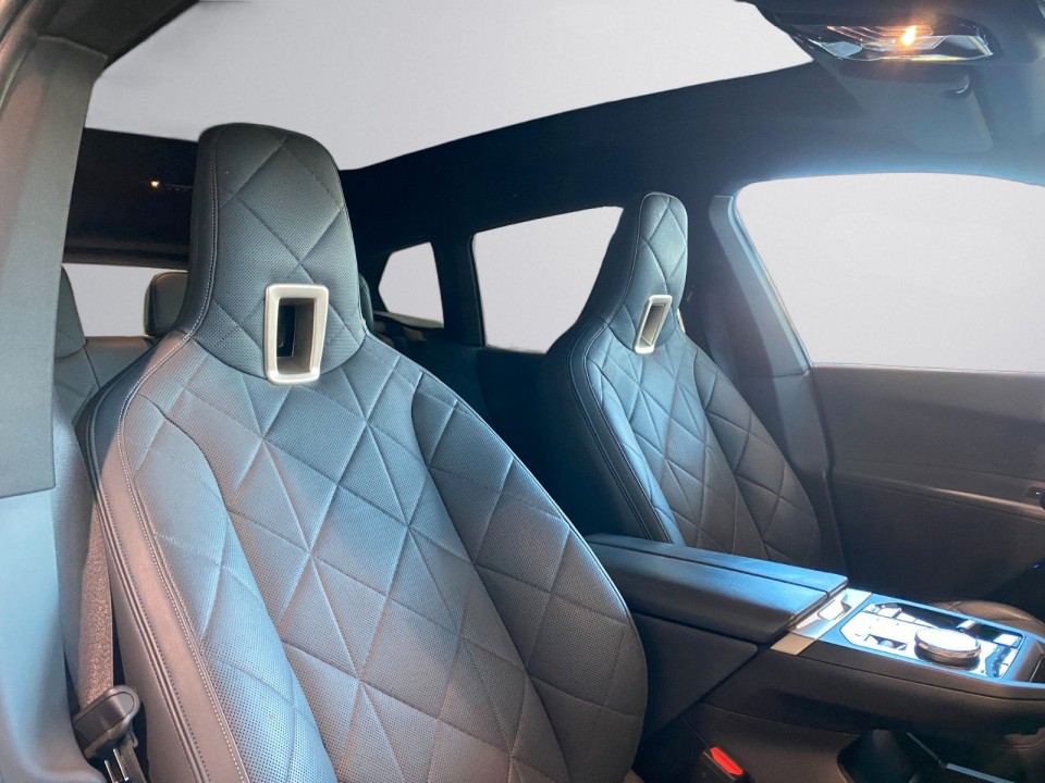 BMW iX 2022 — imagine 18