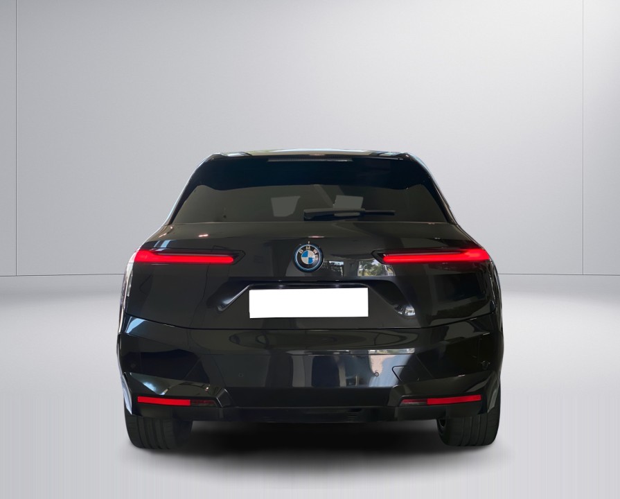 BMW iX 2022 — imagine 3
