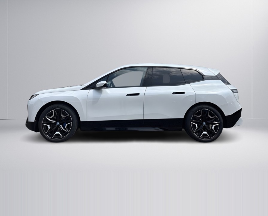 BMW iX 2023 — imagine 4